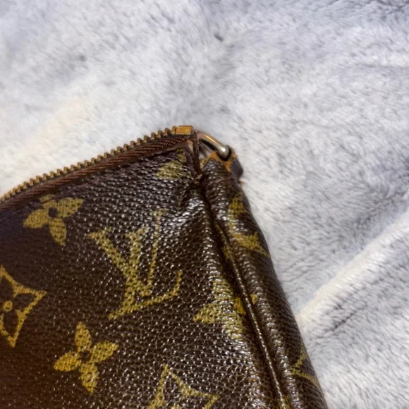 Louis Vuitton Monogram Pouchette Accessories - Picture 11 of 14